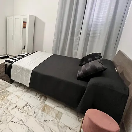 Adua Luxury 招待所 *